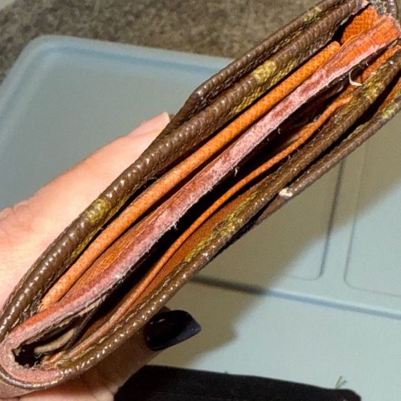 Louis Vuitton Vintage Monogram Bifold Wallet - Picture 12 of 14